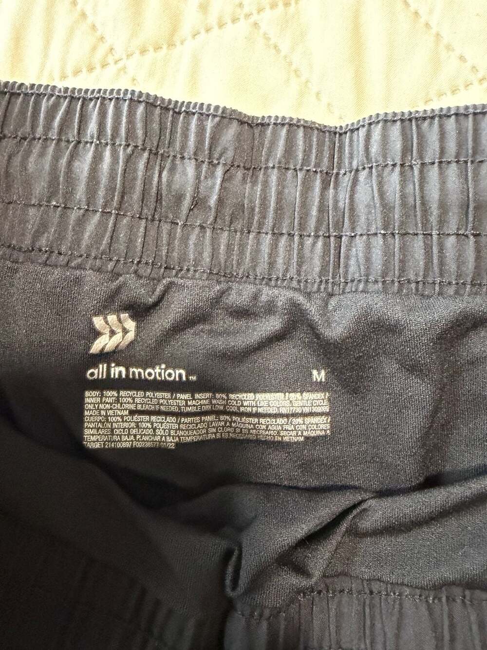 All in Motion Women's Mid-Rise Athletic Running Shorts with Zipper Pocket - Picture 3 of 4